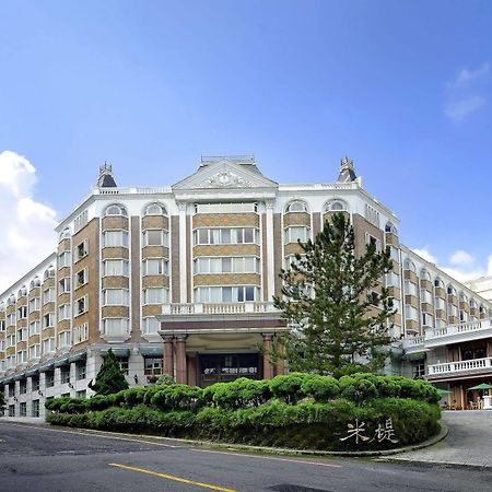 Le Midi Hotel Chitou Luku Kültér fotó