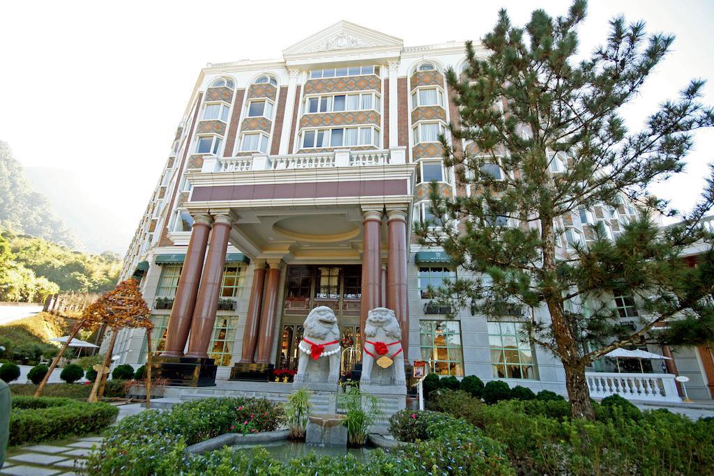 Le Midi Hotel Chitou Luku Kültér fotó