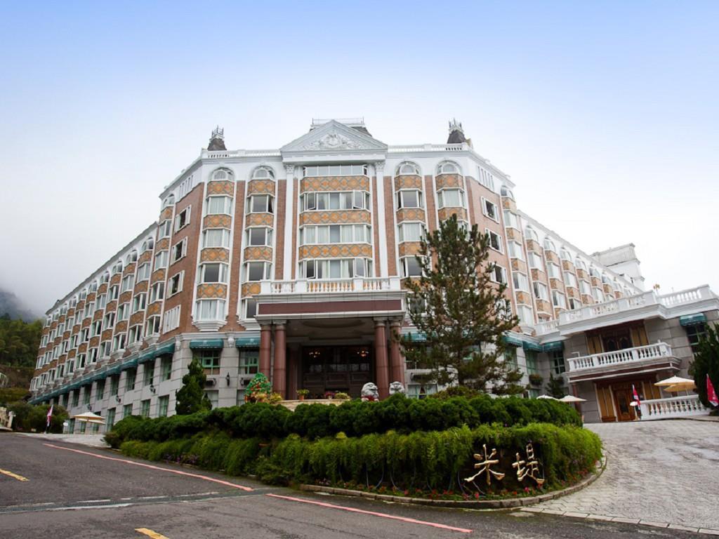 Le Midi Hotel Chitou Luku Kültér fotó