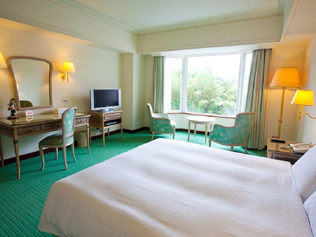 Le Midi Hotel Chitou Luku Kültér fotó