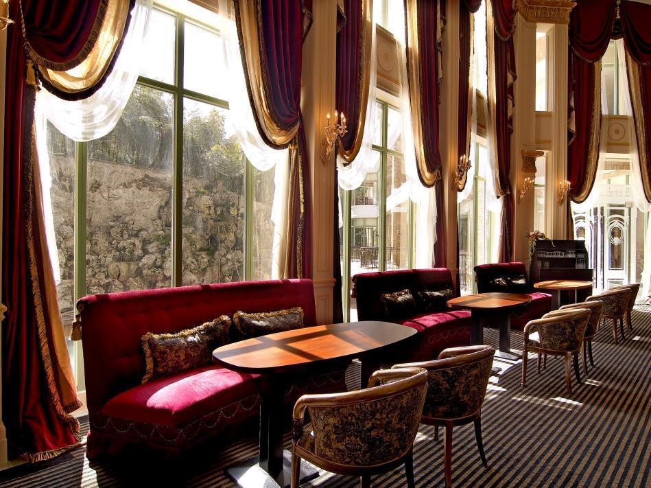 Le Midi Hotel Chitou Luku Kültér fotó