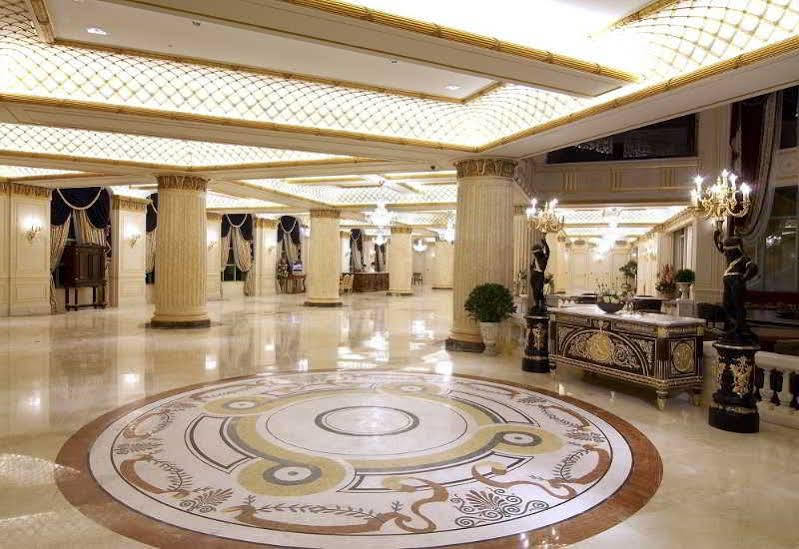 Le Midi Hotel Chitou Luku Kültér fotó
